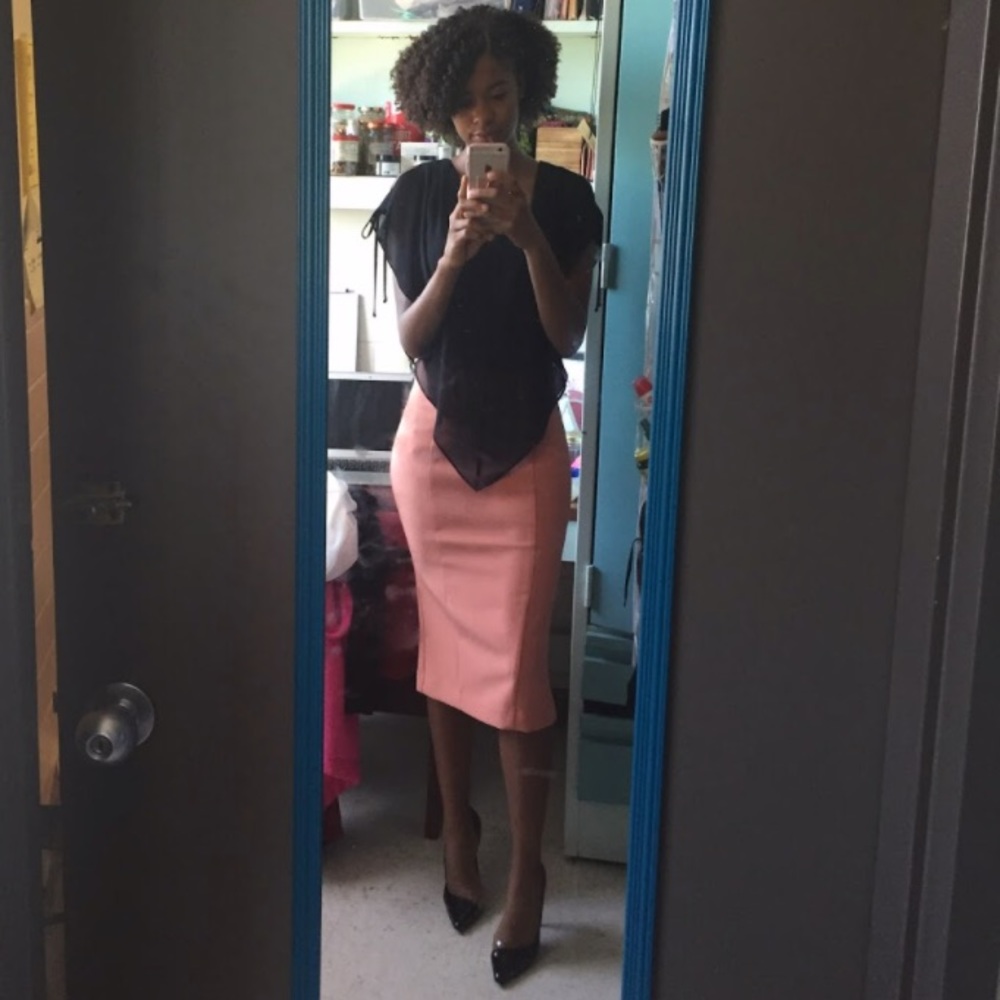 Peach Eva Mendez skirt